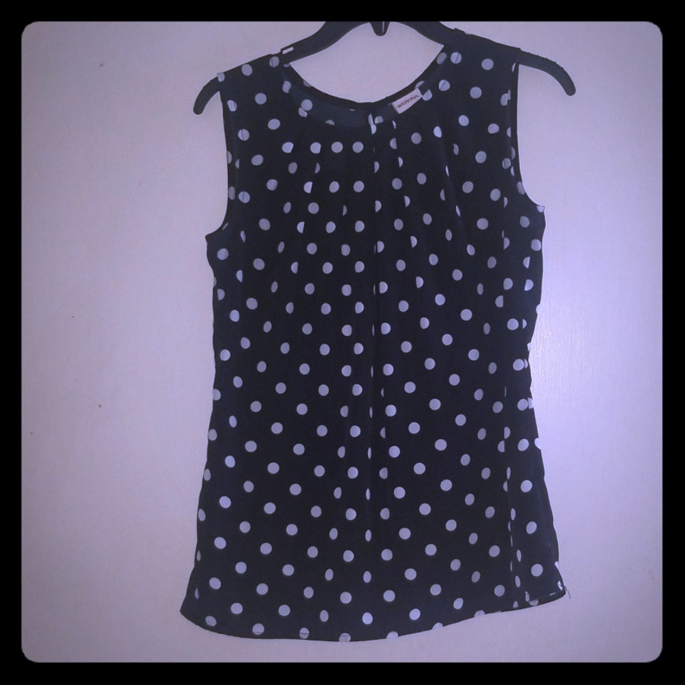 Black and white polka dotted top